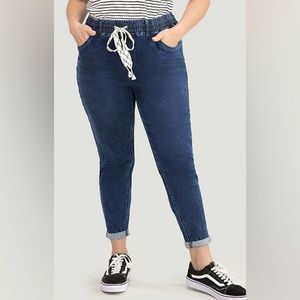 BloomChic Blue Ankle & Cropped Jeans